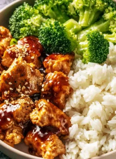 Delicious Dump-and-Go Crockpot Teriyaki Chicken ready to serve