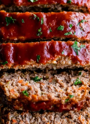 Whole30 Meatloaf - a healthy and flavorful recipe for your meal prep