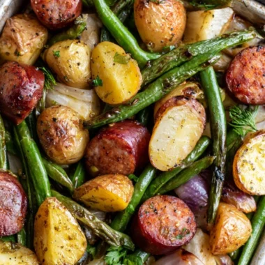 One pan dish featuring sausage, green beans, and potatoes for a quick meal.