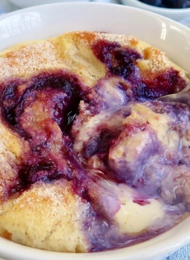 Healthy blueberry protein baked oats with no added sugar